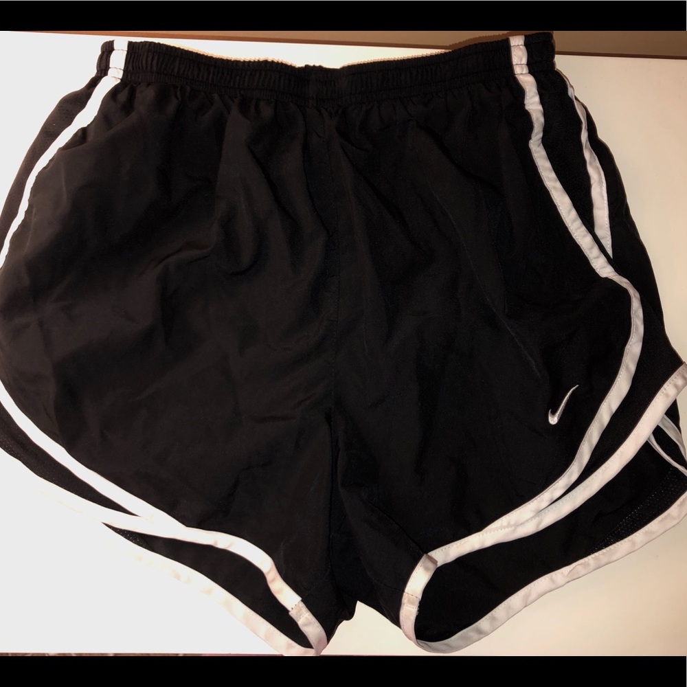 Classic black & white nike shorts